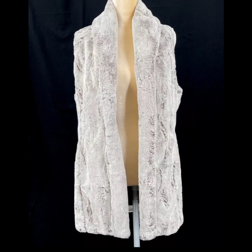 Alice + Olivia Petra Faux Fur Vest Size M